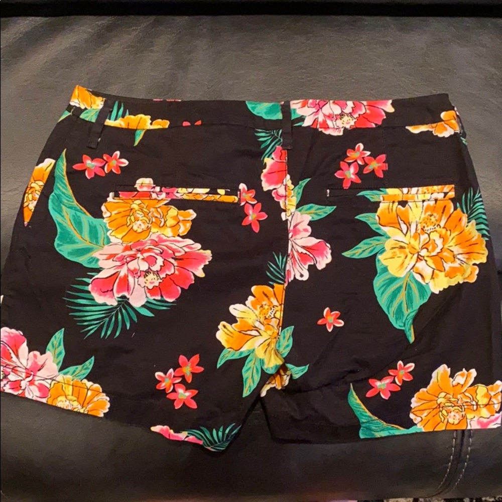 Shorts - Picture 2 of 2